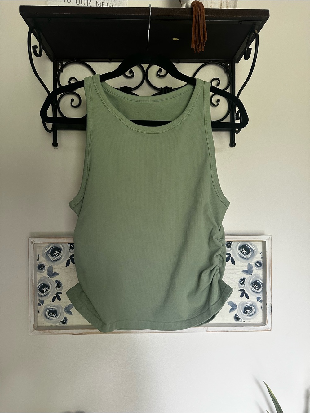 🎯 OQQ Sage Green Ruched Side Tank Top - Women’s Sleeveless Layering Tee